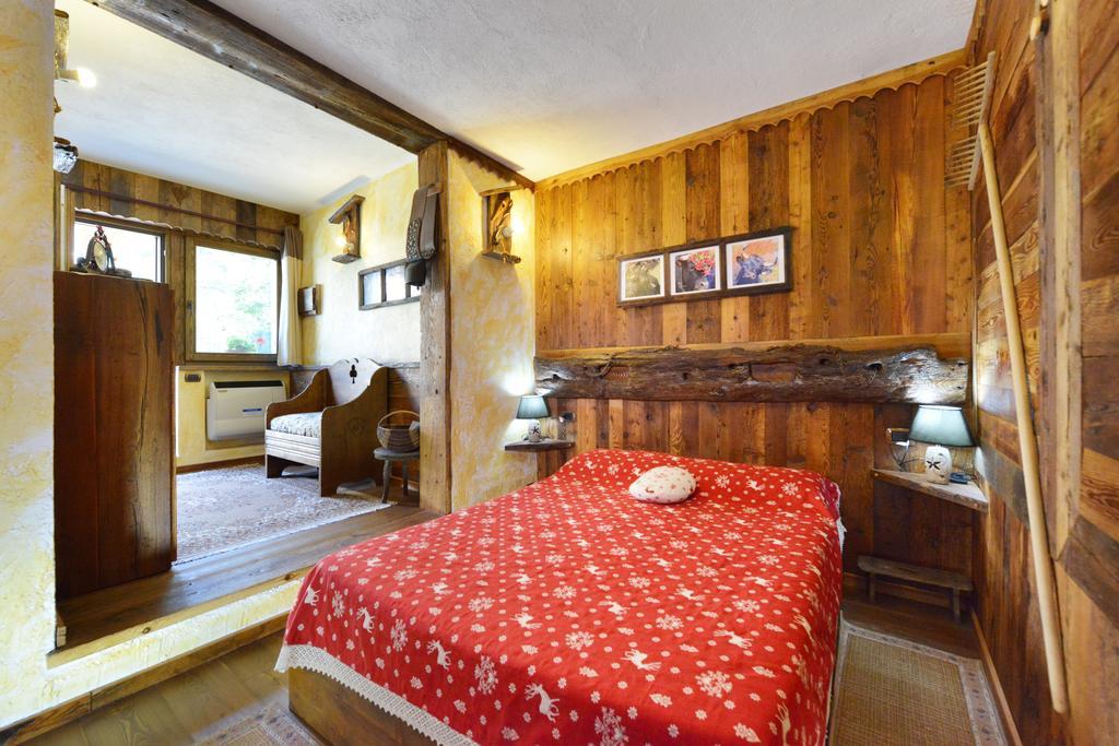 Maison Lazier Châtillon Zimmer foto